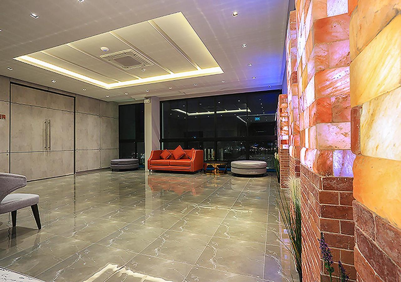 Hotel Fuse Rayong Kültér fotó